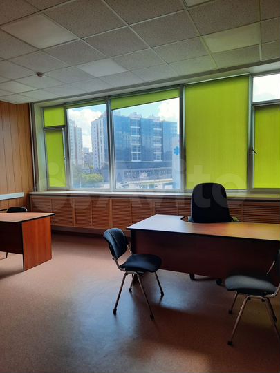 Офис в бц на Красном пр-кте, 3 эт., 34 м2, у метро