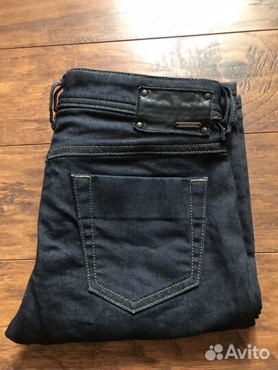 Джинсы Diesel Ronhy 25 размер
