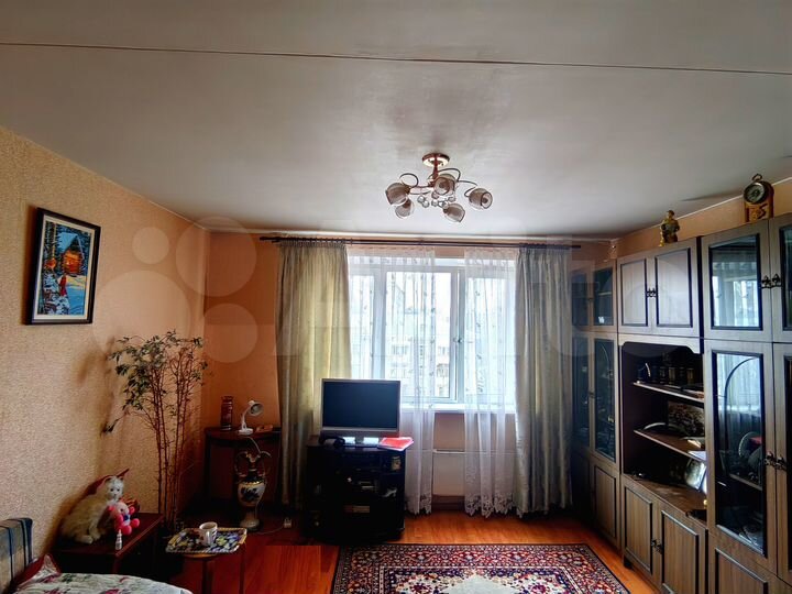 2-к. квартира, 54 м², 8/12 эт.