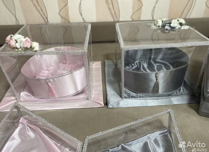 Подарочные коробки