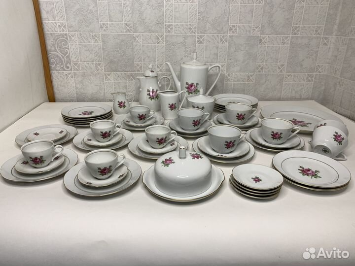 Кофейный и Чайный фарфоровый сервиз.ГДР