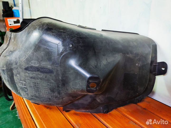 Подкрылок задний левый KIA Sportage 3 2010-2015