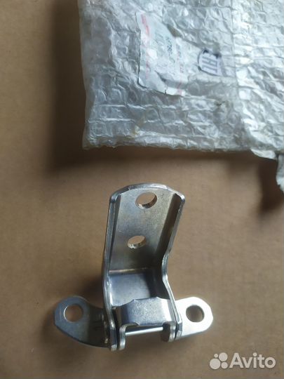 Петля двери задней левой нижняя toyota corolla E16