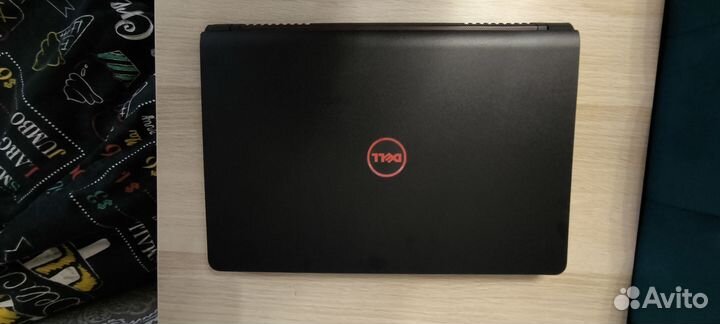 Dell inspiron 5577