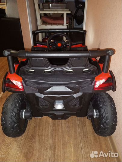 Детский электромобиль