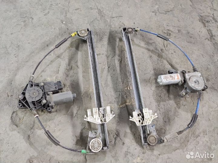 Электростеклоподъемник правый Peugeot 406