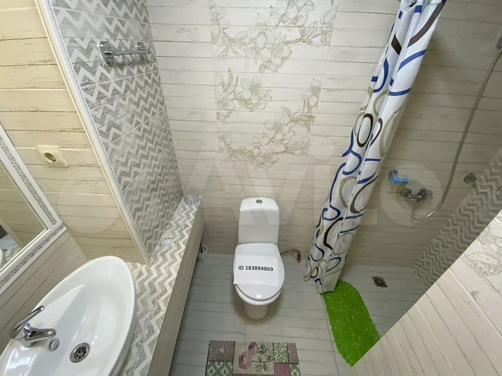 Комната 20 м² в 3-к., 1/3 эт.