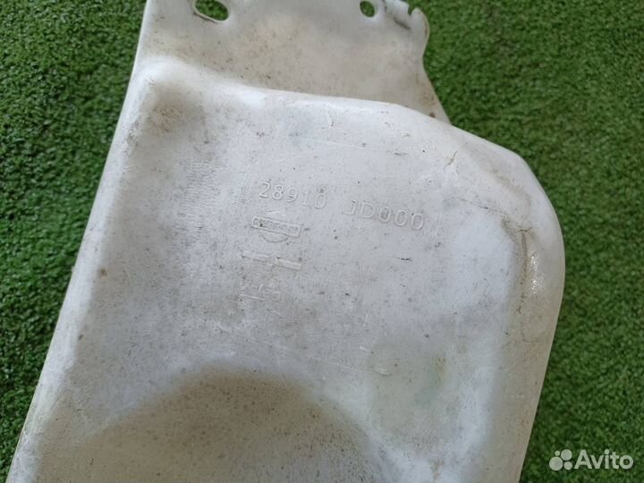 Бачок омывателя Nissan Qashqai J10