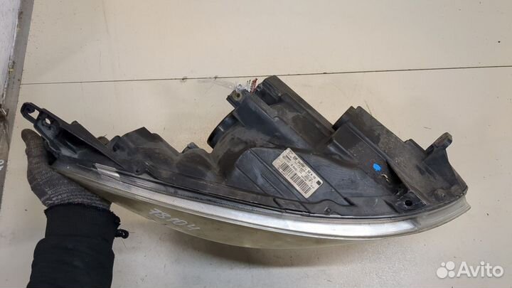 Фара (передняя) правая Opel Agila