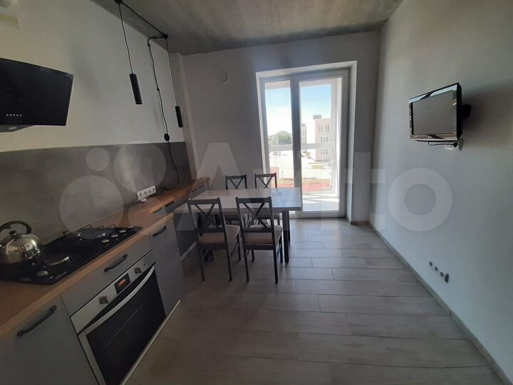 2-к. квартира, 54 м², 2/3 эт.