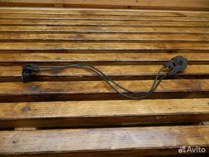 Трос воздушной заслонки Ford Focus рест. 2002