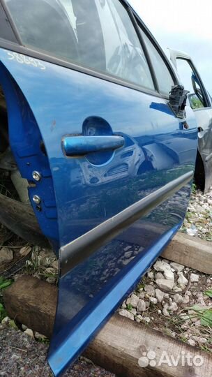 Дверь передняя правая (в сборе ) Peugeot 206