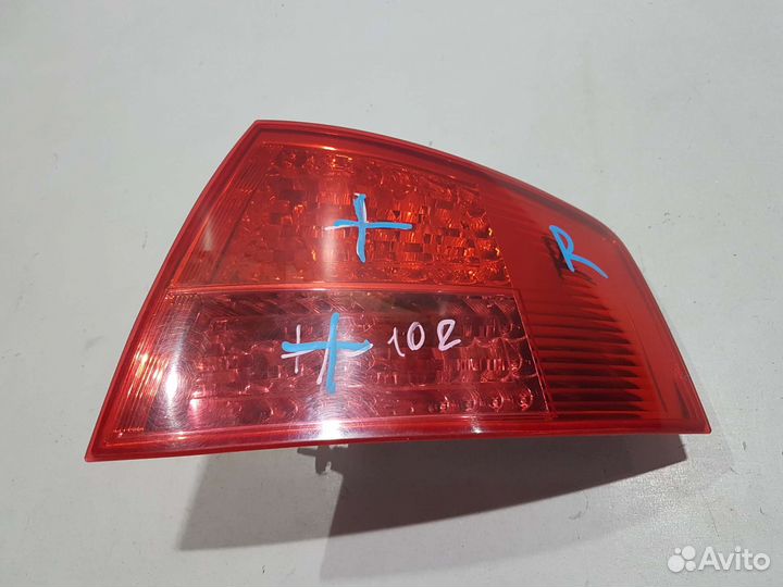 Фонарь задний правый наружный ауди а8 audi a8