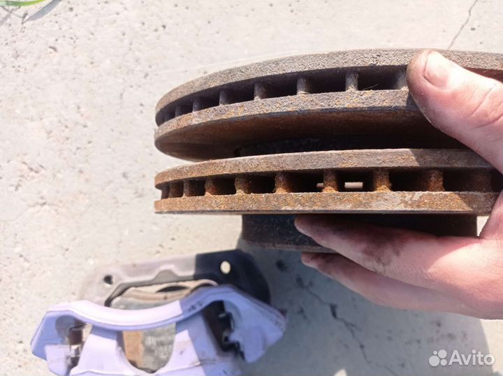 Тормозные диски и суппорта