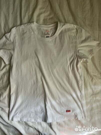 Футболка supreme hanes оригинал(бронь илья)