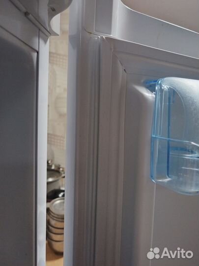 Холодильник бу pozis