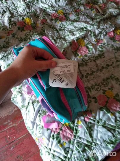 Портфель школьный новый