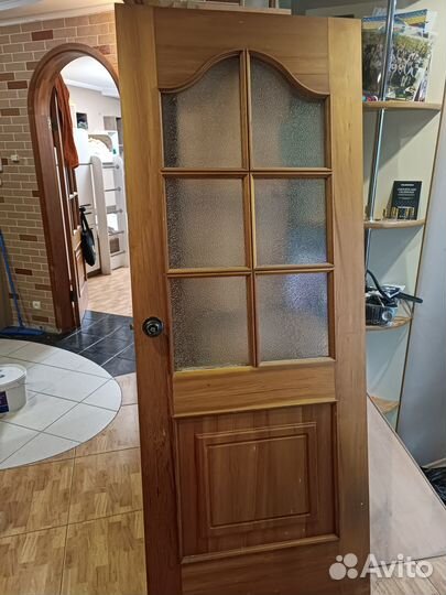 Дверь межкомнатная со стеклом бу