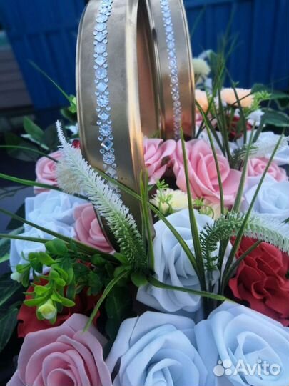 Украшение на свадебную машину