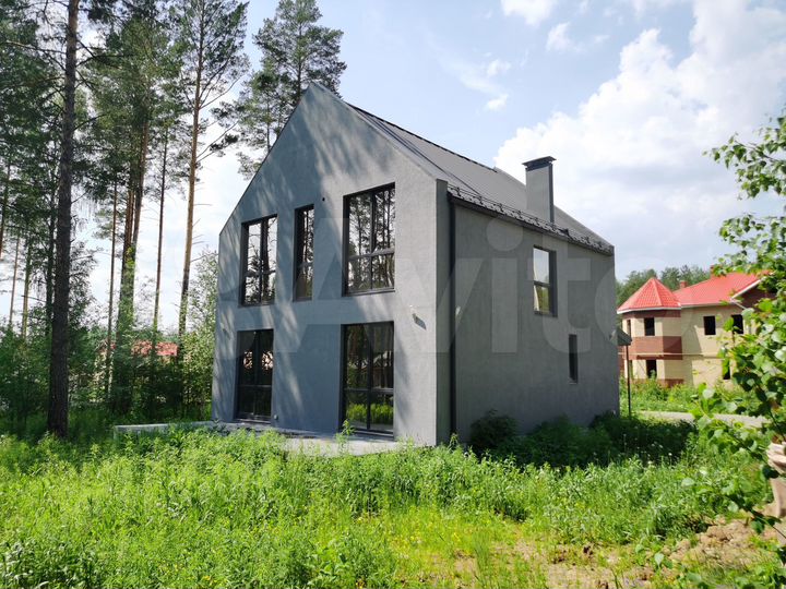 Коттедж 180 м² на участке 12 сот.