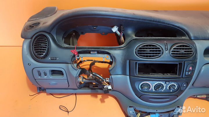 Торпеда на Renault Scenic 1