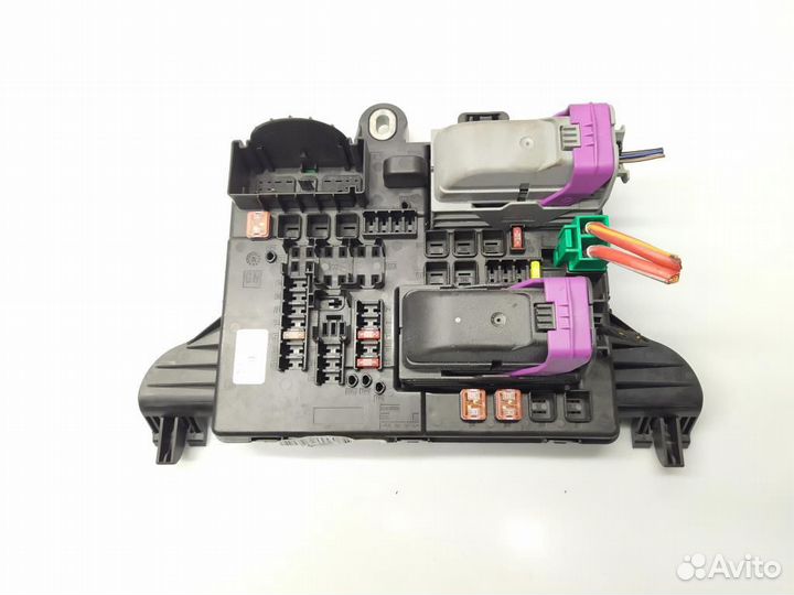 Блок предохранителей Opel Insignia (A) 2009