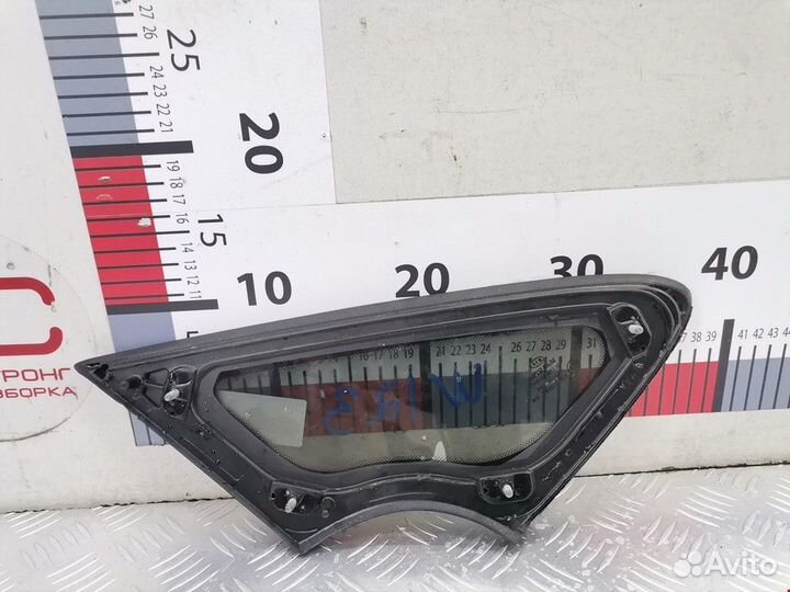 Стекло кузовное боковое правое Kia Ceed 2 2014
