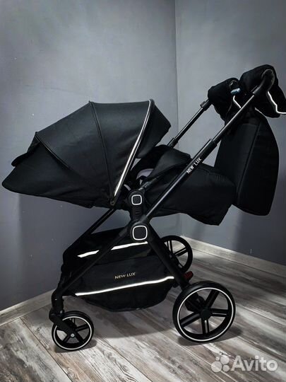 Новая Коляска прогулочная