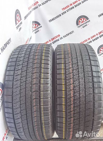 Bridgestone Blizzak VRX2 235/50 R18 97P
