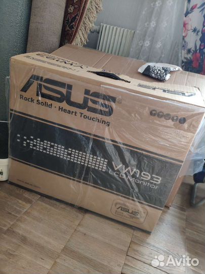 Монитор Asus