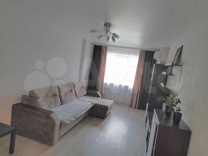 2-к. квартира, 54 м², 3/5 эт.