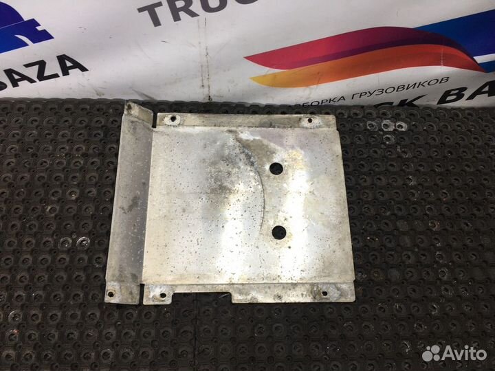 Защитная панель глушителя Mercedes-Benz Actros