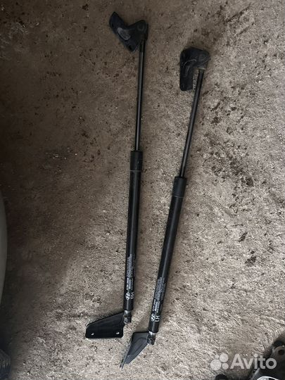 Упоры багажника