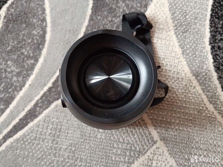 Портативная колонка