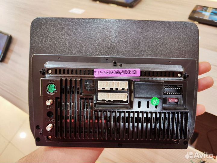 Магнитола с крутилками 10дюйм 2/32 4G 8ядер