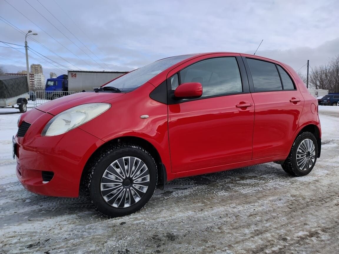 Toyota Yaris: фото владельца