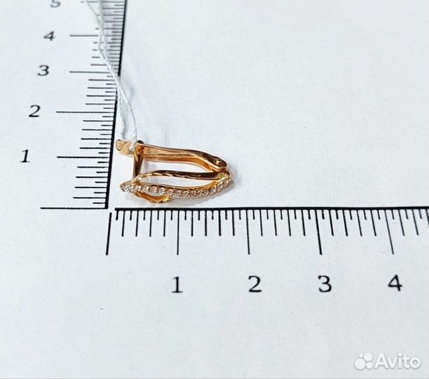 Золотые серьги с фианитом