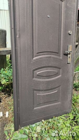 Дверь входная металлическая уличная