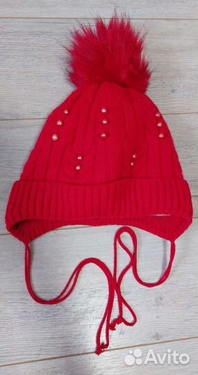 Шапка с помпоном