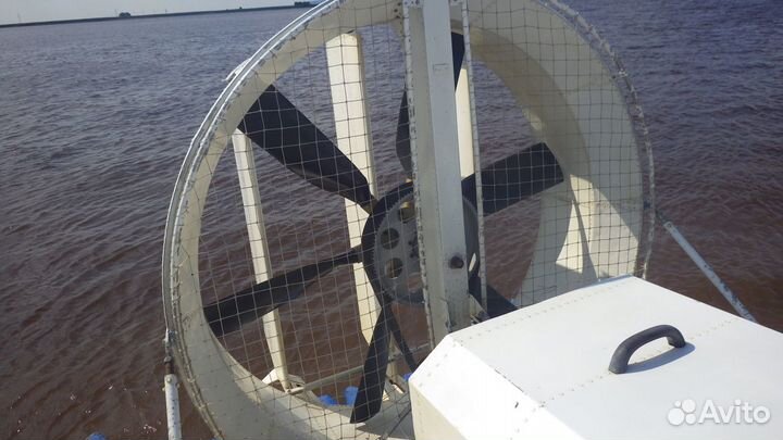 Судно на воздушной подушке (свп) Хивус А6