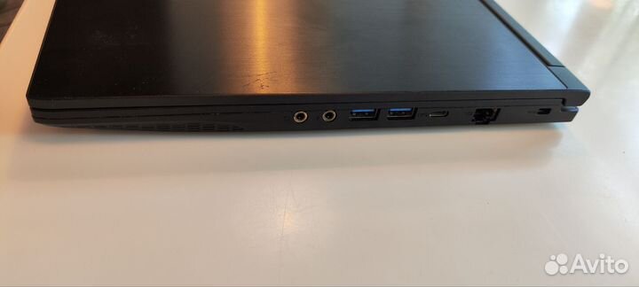 Игровой ноутбук msi 15,6