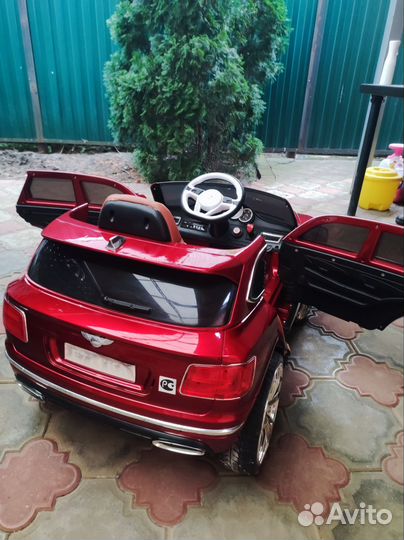 Детский электромобиль бу