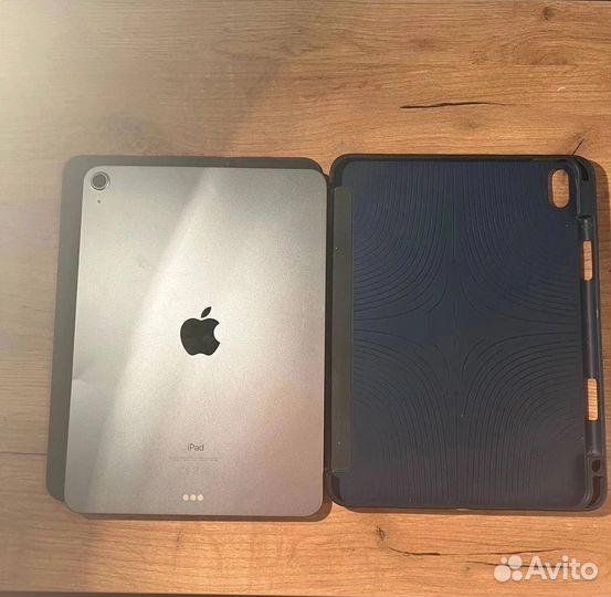 iPad Air 4 64gb wifi + чехол / полностью рабочий