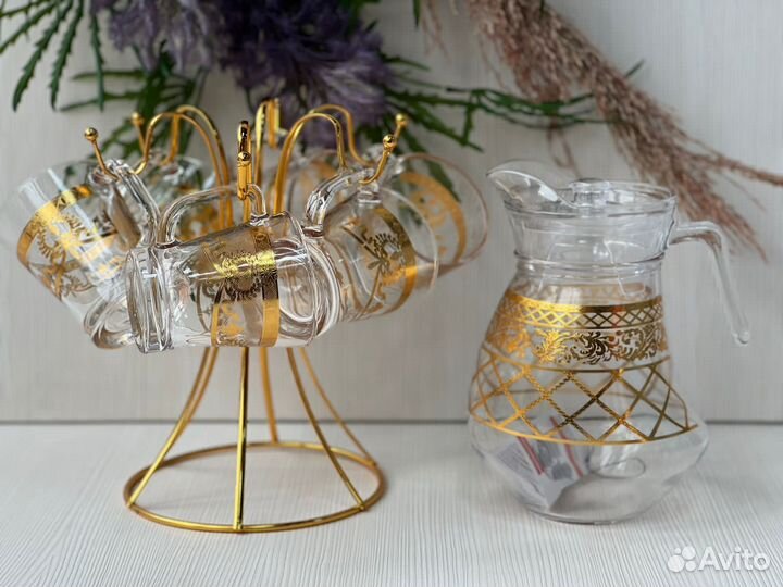 Графин и кружки