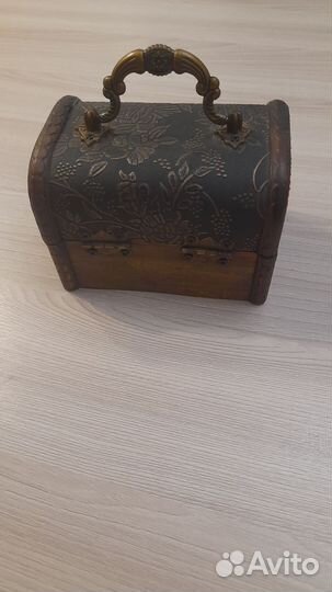 Сувенир шкатулка-сундук