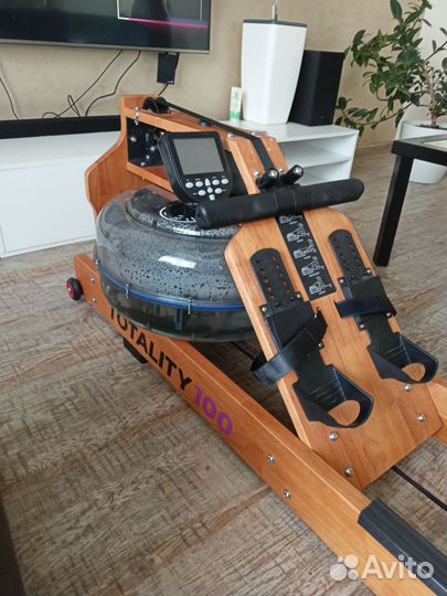 Гребной тренажер водный