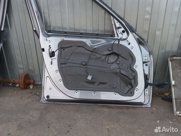 Дверь передняя левая bmw X1 E84