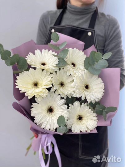 Цветы герберы букет