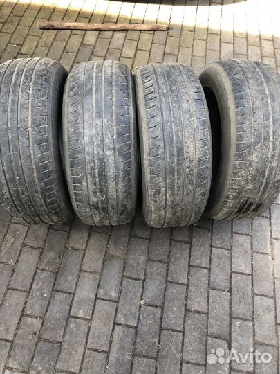 Goodyear EfficientGrip 235/60 R17