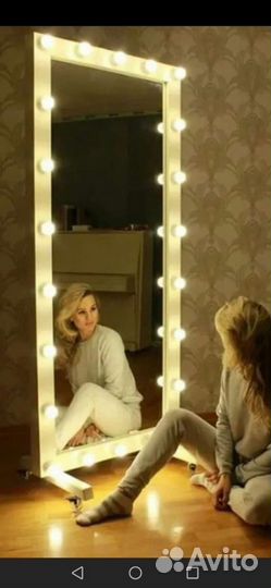 Зеркало. Зеркало с лампами.Зеркало гримерное